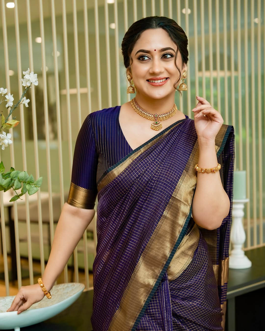 Deep Purple Checkered Silk Saree with Antique Gold Border