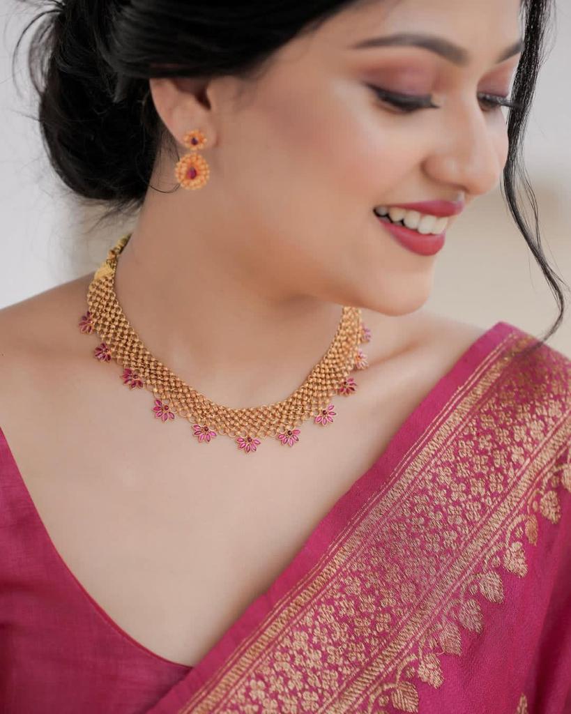 Fuchsia Glow Kanjivaram Style Silk Saree in Copper Weave