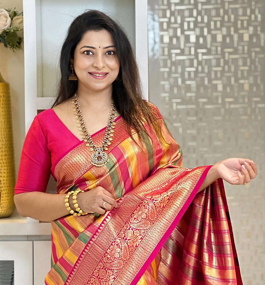 Golden Harmony Banarasi Silk Saree