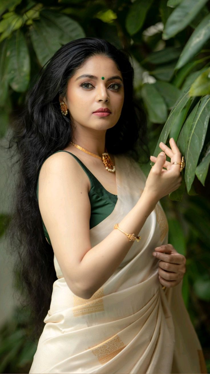 Ivory Tussar Silk Saree