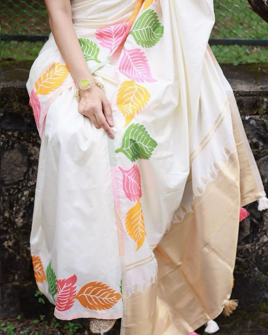 Leaf motifs Art Silk Saree