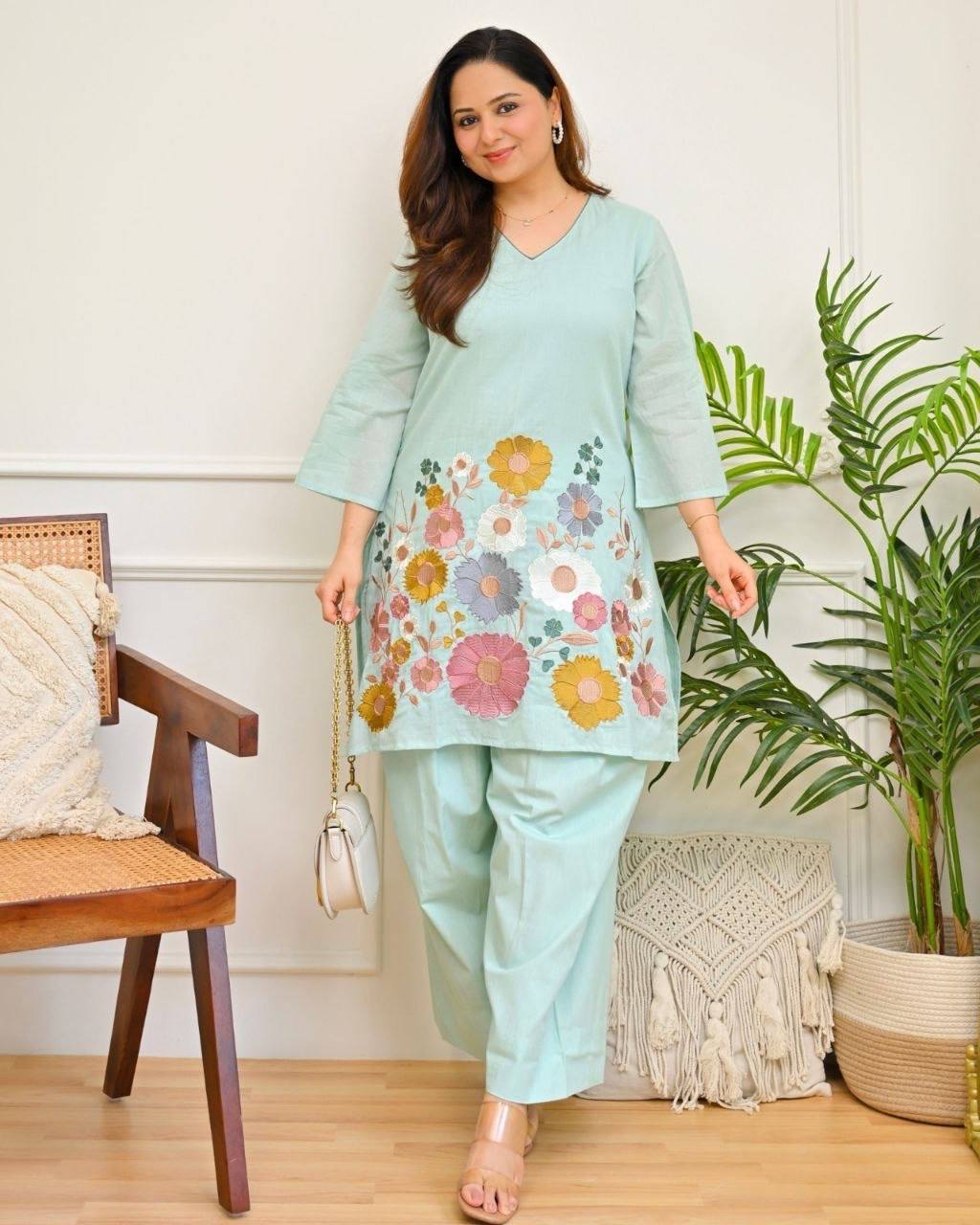 Mint Blossom Threaded Mul Cotton Farshi Set