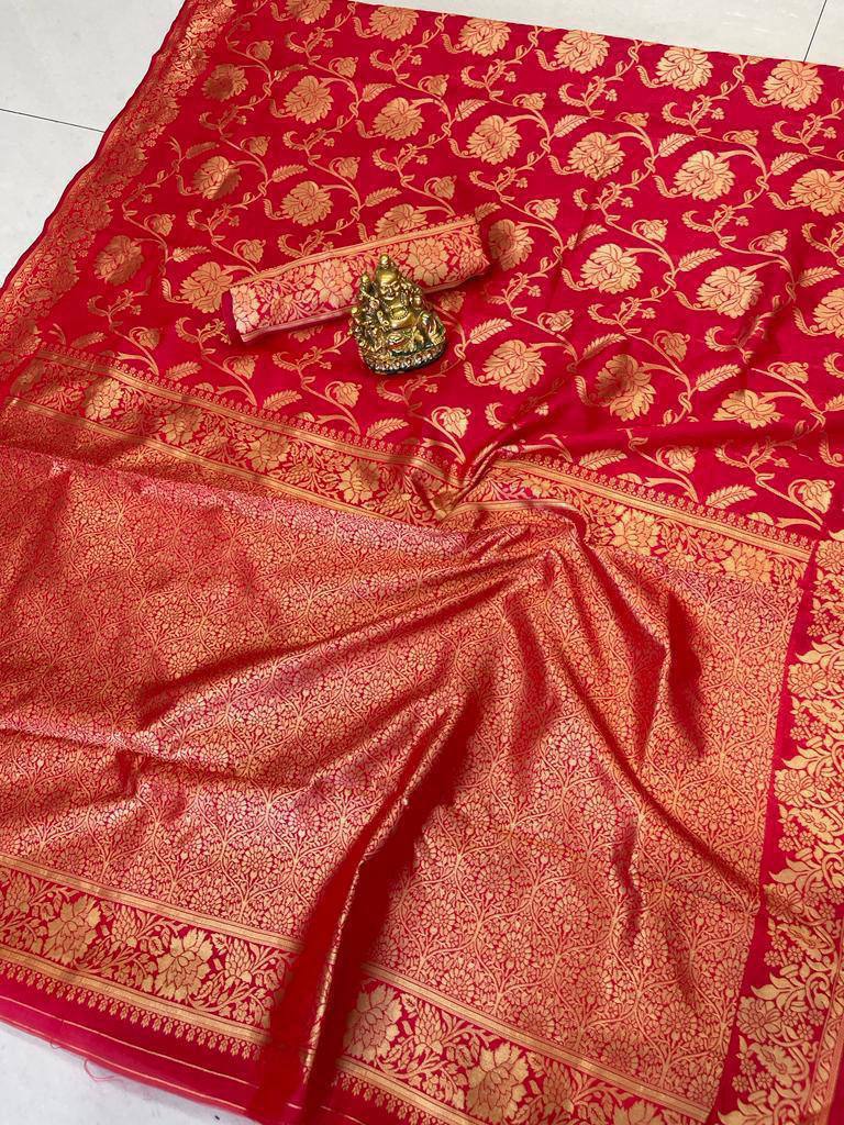 Mouni Roy Banarasi Silk Saree
