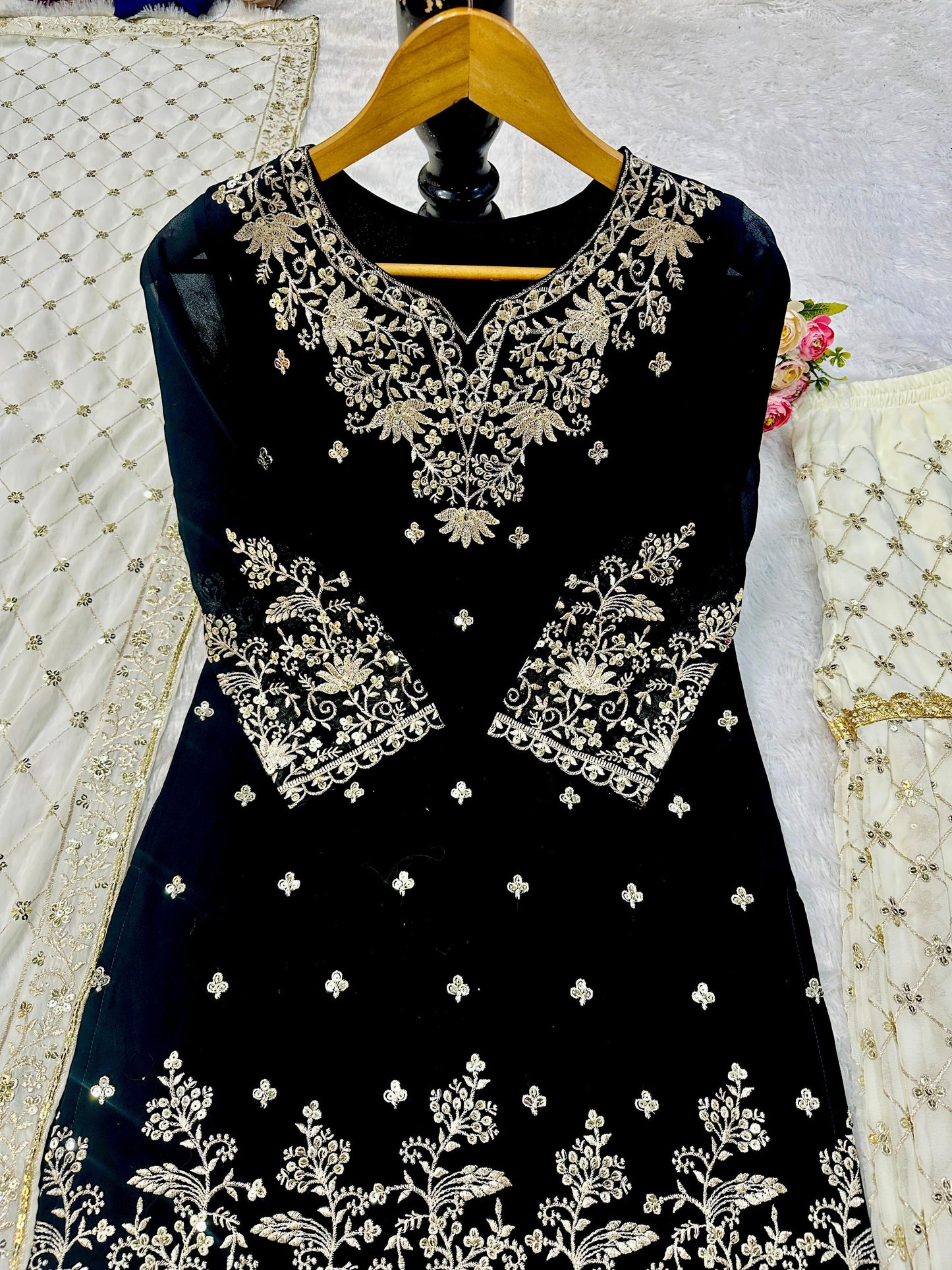 Noir Elegance Pakistani Kurta Set