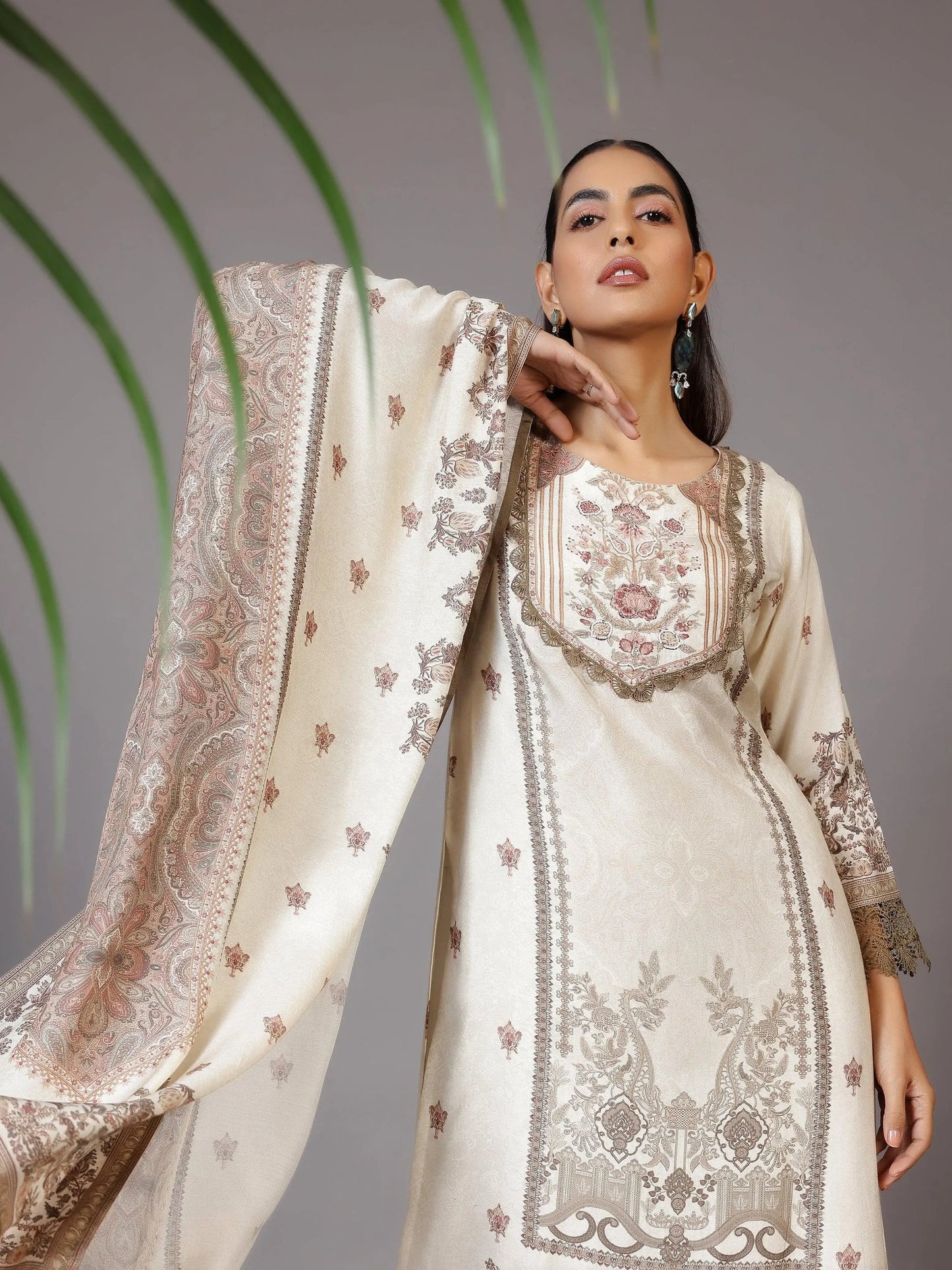 Noor-E-Ivory Designer Kurta Set