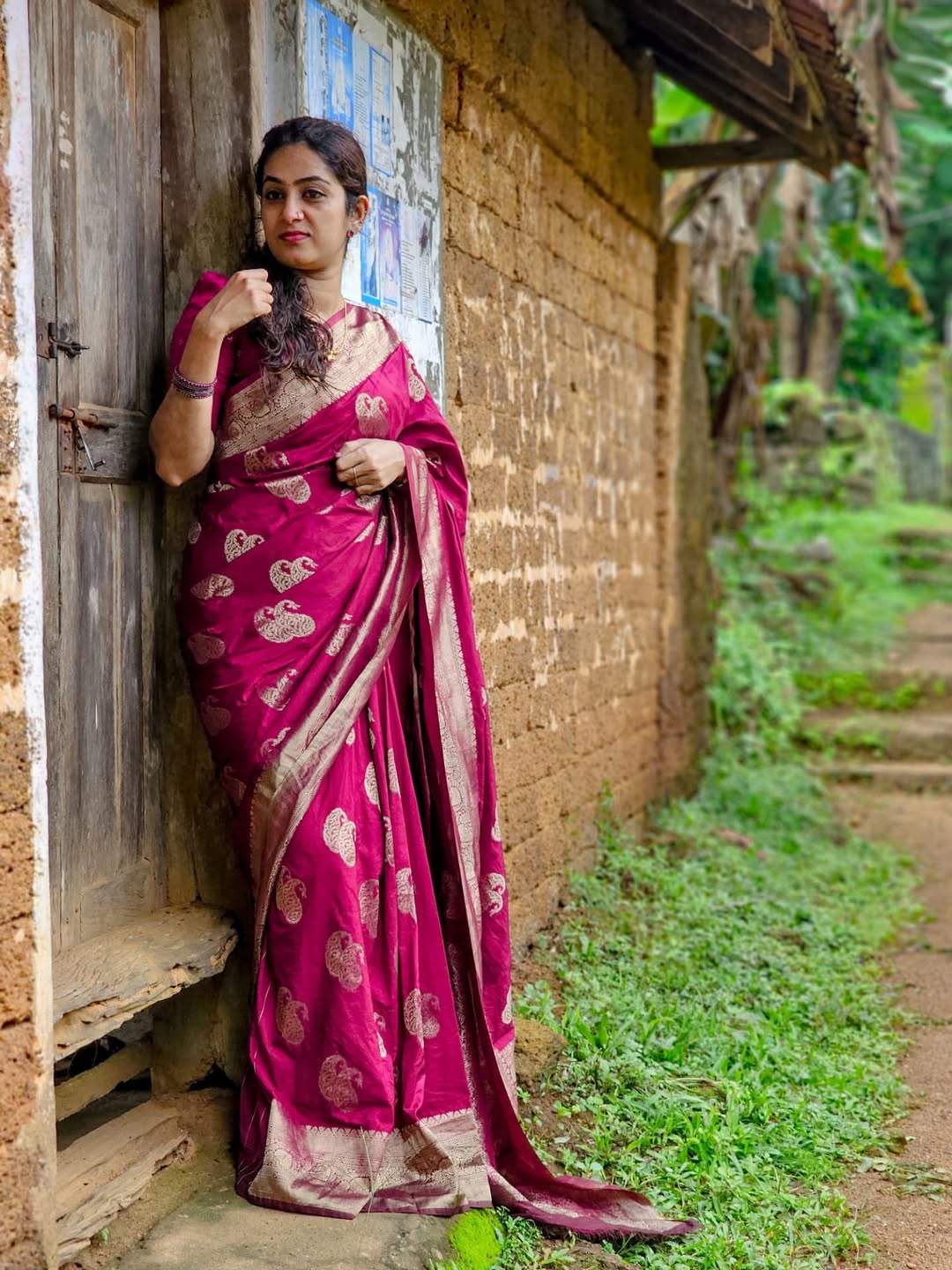 Silkyara Royal Magenta Banarasi Silk Saree