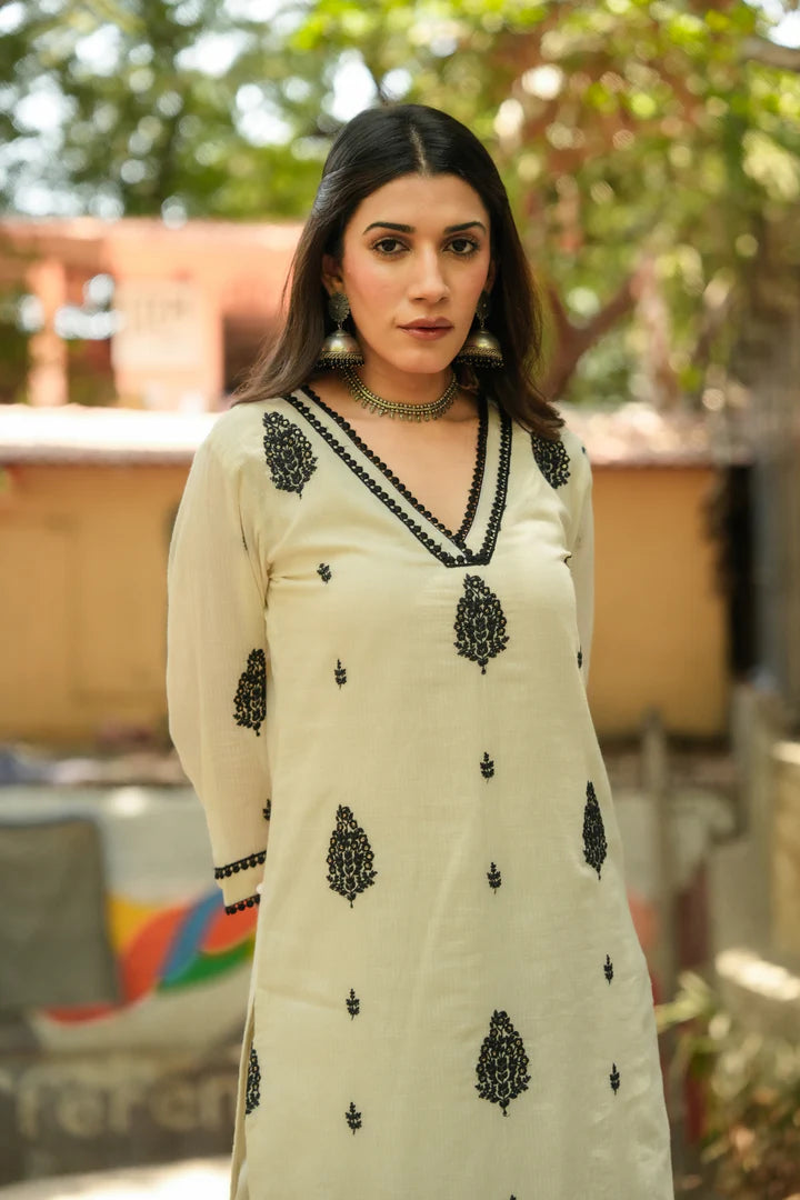 Women's Embroidered Salwar Suit Set