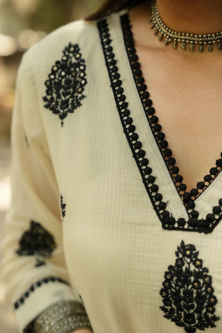 Women's Embroidered Salwar Suit Set