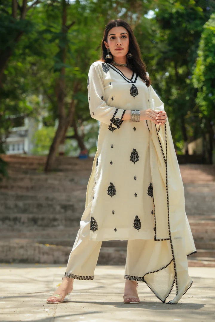 Women's Embroidered Salwar Suit Set